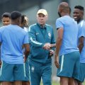 Brasil abre treinos para jogo contra o Japão pela Copa com apenas três titulares