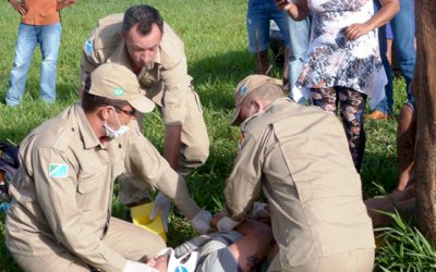 IVINHEMA: Capotamento na MS-276 deixa duas pessoas feridas