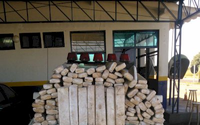 AMANDINA:Casal de  Ponta Porã é apreendido com 177 Kg de maconha 