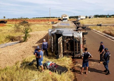 DEODÁPOLIS: Motorista de carreta morre após acidente na MS-145