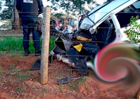 DEODÁPOLIS: Acidente envolvendo carro e caminhão da prefeitura mata jovem de 26 anos