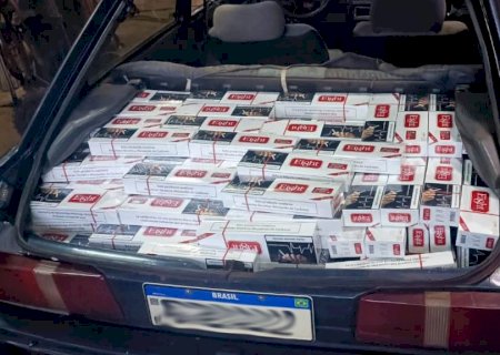 DEODÁPOLIS: PMA prende paulista com veículo carregado de cigarros contrabandeados do Paraguai