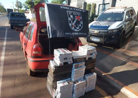 NOVA ANDRADINA: Força Tática apreende veículo carregado com cigarros contrabandeados