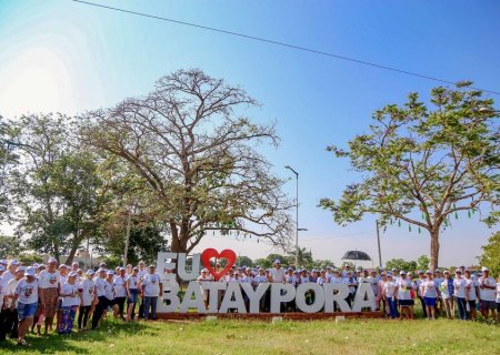 Conviver de Batayporã abre Semana do Idoso com caminhada e atividades culturais