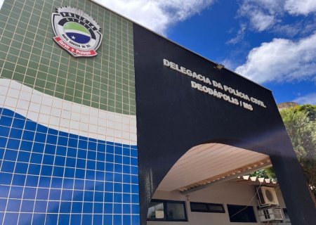 DEODÁPOLIS: Mulher é presa por porte ilegal de arma de fogo após denúncia anônima
