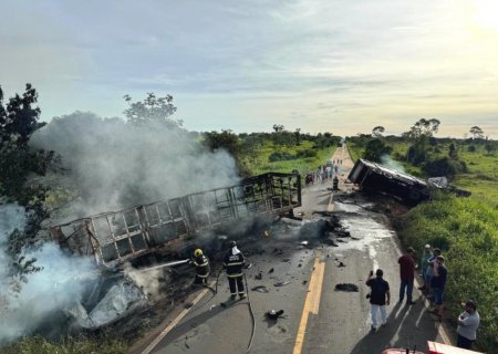 BATAYPORÃ: Acidente entre carretas deixa dois motoristas mortos na MS-276