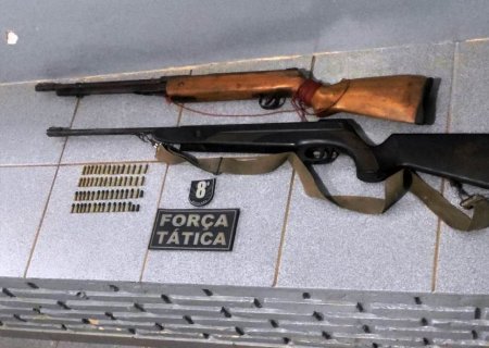 BATAYPORÃ: Força Tática prende dois homens com duas armas de fogo ilegais