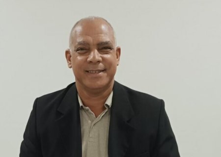 Vereador Claudião requisitou luminárias em postes, recapeamento e operação “tapa-buracos” no Distrito de Amandina