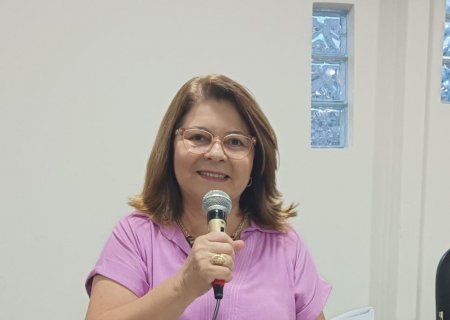 Vereadora Ivonete deseja o retorno das cirurgias eletivas com Dr. Denilton e instalação de lâmpadas de LED na Vila Cristina