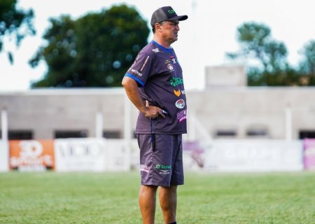Técnico Douglas Ricardo do Ivinhema Futebol Clube fala da expectativa do jogo do ano