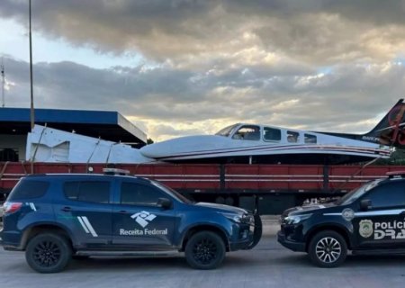 Aeronave com peças irregulares é apreendida enquanto era transportada em caminhão