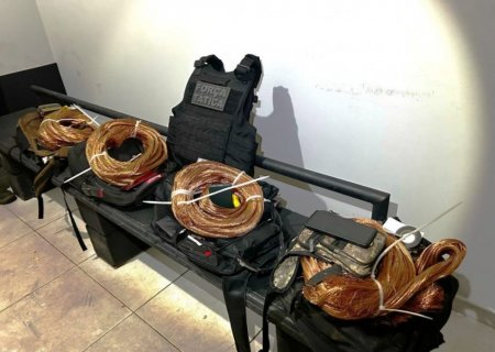 Funcionários são presos por roubo de fios de cobre da própria empresa
