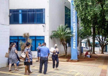 Antecipação do 13º deve injetar R$ 373 milhões na economia de MS; confira se tem direito