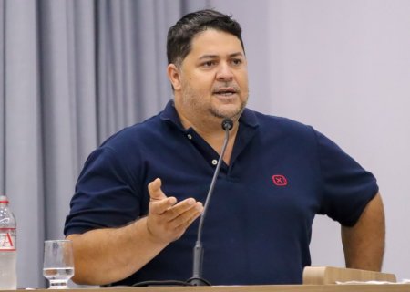 Márcio Alves solicita relatório de serviços prestados pela usina ao município e total de emendas recebidas por Ivinhema