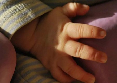Mãe contesta laudo e deve pedir exumação do corpo de bebê de 9 meses morta após injeção em MS