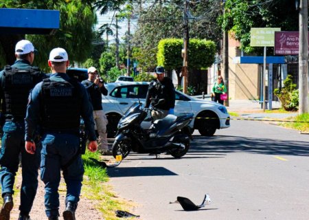 Homem foi detido após retirar o capacete de mulher ferida em acidente