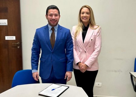 IVINHEMA: Dra Lenize Martins toma posse na 1ª Promotoria de Justiça