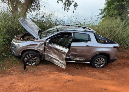 BATAYPORÃ: Grávida e crianças são levadas para hospital após colisão entre veículos em estrada vicinal