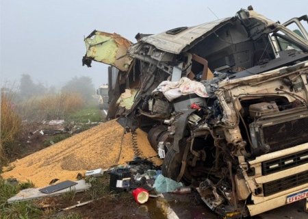 BATAYPORÃ: Colisão entre carretas deixa um motorista ferido na MS-276
