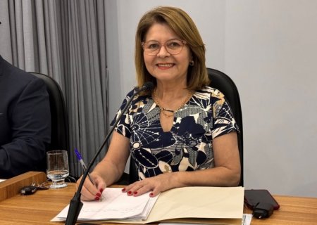Ivonete Mendonça solicita médico geriatra e professor de educação física para as glebas