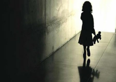 Mulher é presa por armazenar pornografia infantojuvenil da própria filha