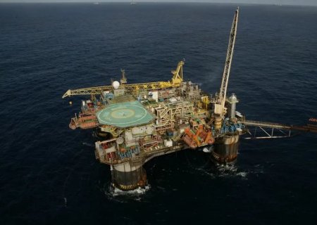Produção de petróleo e gás no Brasil bate recorde histórico em 2025