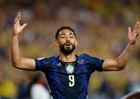 Com gols de Mateus Cunha e Vini Jr, Brasil bate Haiti e vira líder