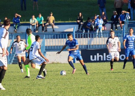 Após vitória no Saraivão, Ivinhema F.C. abre vantagem e mantém foco na classificação diante do Democrata