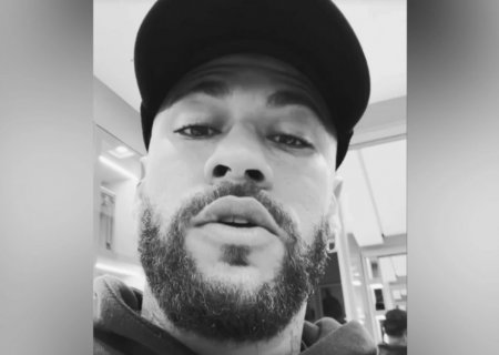 Neymar desmente site da Globo: “Matéria mentirosa”; assista