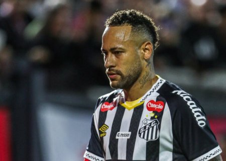 Neymar tem futuro incerto no Santos após eliminação na Copa