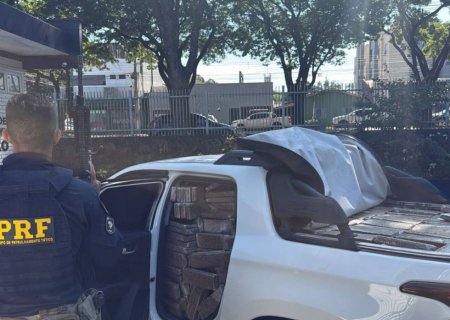 Motorista que tentou fugir da PRF em Dourados transportava 1,4t de maconha