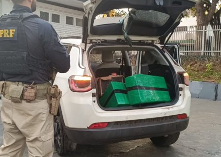Veículo com mais de 300 quilos de maconha é apreendido na MS-379