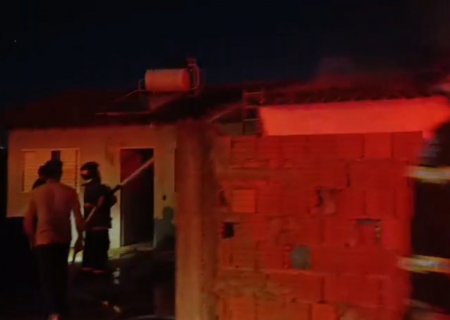Ex-companheiro é suspeito de atear fogo em casa após fim de relacionamento