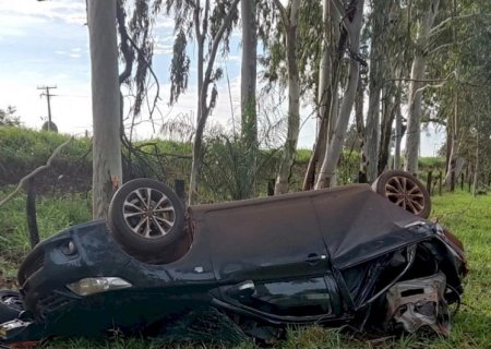 Homem morre após carro capotar entre Dourados e Fátima do Sul