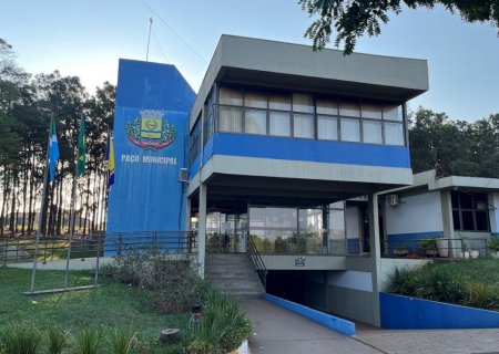 GLÓRIA DE DOURADOS: Prefeitura formaliza aditivos de contratos de terceirização que somam mais de R$ 3,4 milhões
