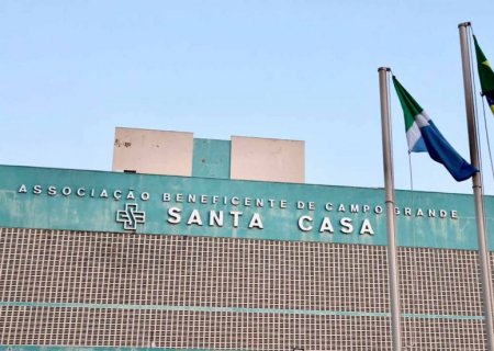 Motociclista é socorrido em estado grave ao colidir com bicicleta em MS