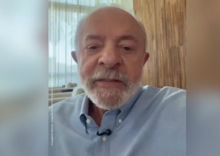 Lula cede a aliados, grava em selfie e tenta guinada em comunicação digital
