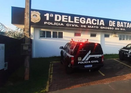 BATAGUASSU: Mulher esfaqueia ex-companheiro após invasão de casa