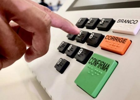 Em 2 horas de votação, 421 urnas eletrônicas são substituídas em todo o Brasil