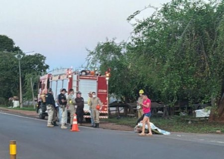 Adolescente morre atropelado por carreta enquanto andava de bicicleta em MS