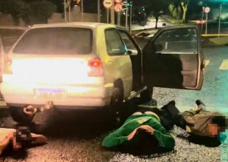 GCM recupera carro roubado e TV de 60 polegadas durante ação contra furtos em MS