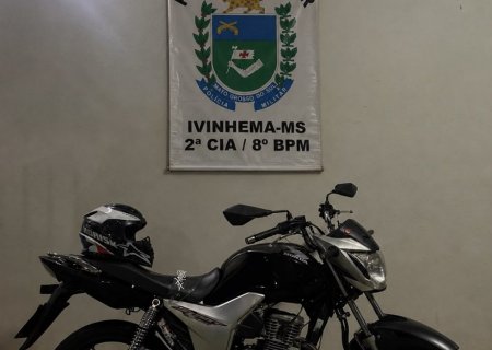 IVINHEMA: Motociclista desobedece ordem de parada, foge da PM e sofre queda durante perseguição