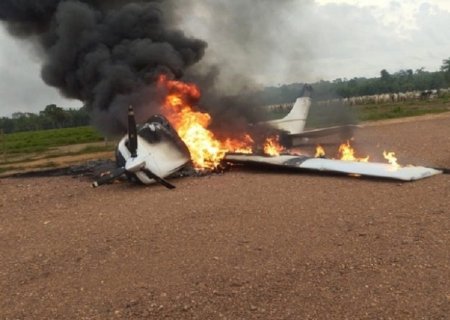 Piloto incendeia avião e foge após interceptação da FAB em Mato Grosso